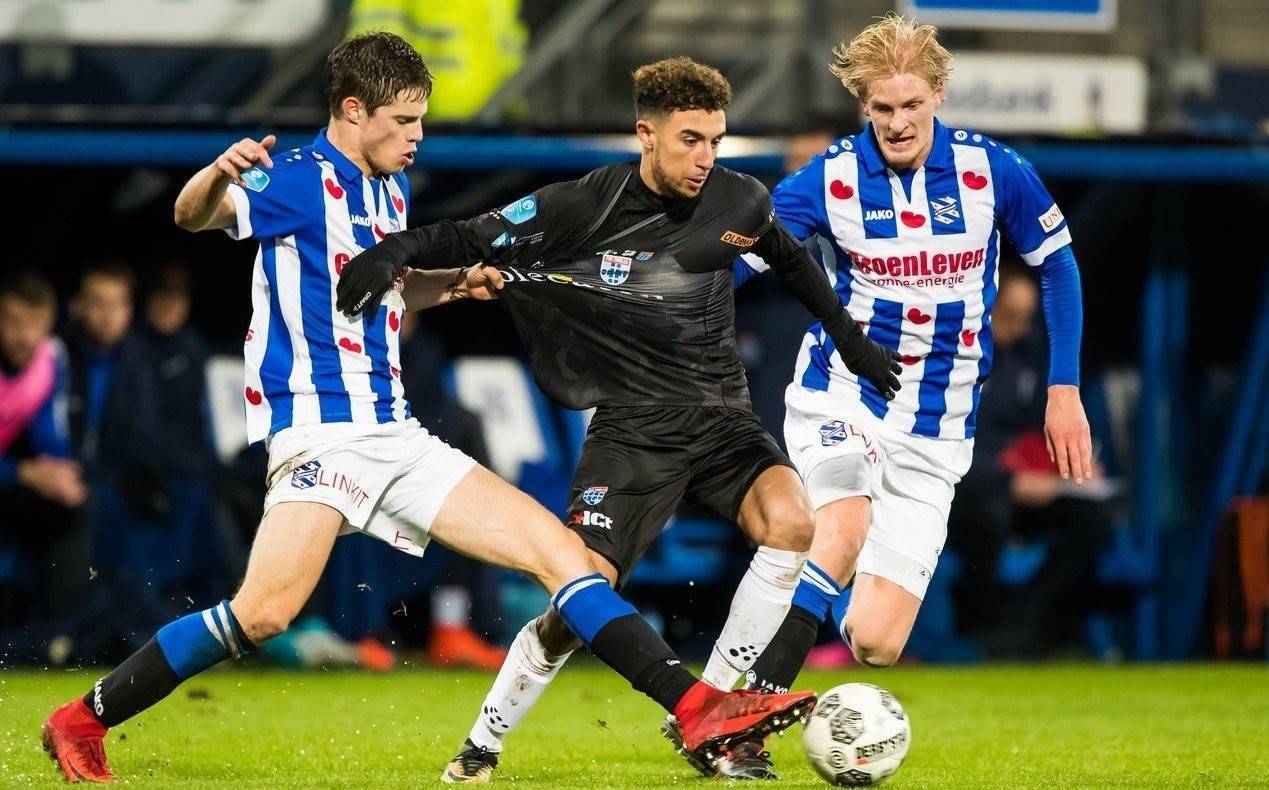 于羽坛不倒 于羽坛不倒