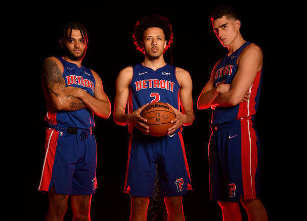 完成反超 完成反超